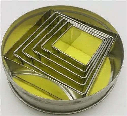 STP59. Форма-резак металлическая КВАДРАТ ( 6 шт.) STP59 - фото 14164