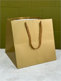 {{photo.Alt || photo.Description || 'Пакет подарочный для коробок, темное золото  40х40х40 см.'}}