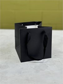 {{photo.Alt || photo.Description || 'Пакет подарочный для коробок, черный 16х16х16 см.'}}
