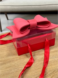 {{photo.Alt || photo.Description || '#326 Коробка подарочная с бантом красная 21х14х10,5 см.'}}