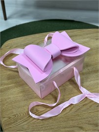 {{photo.Alt || photo.Description || '#327 Коробка подарочная с бантом розовая 21х14х10,5 см.'}}